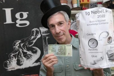 Шнобелевская премия 2022: алкогольные клизмы майя, мороженое для онкобольных и многое другое