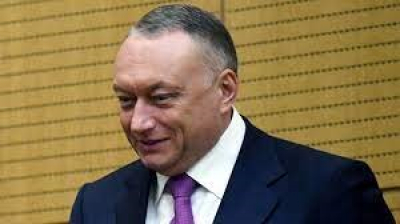 Дмитрий Савельев: четверть века парламентской работы, незаметные дела и громкое внимание вокруг имени